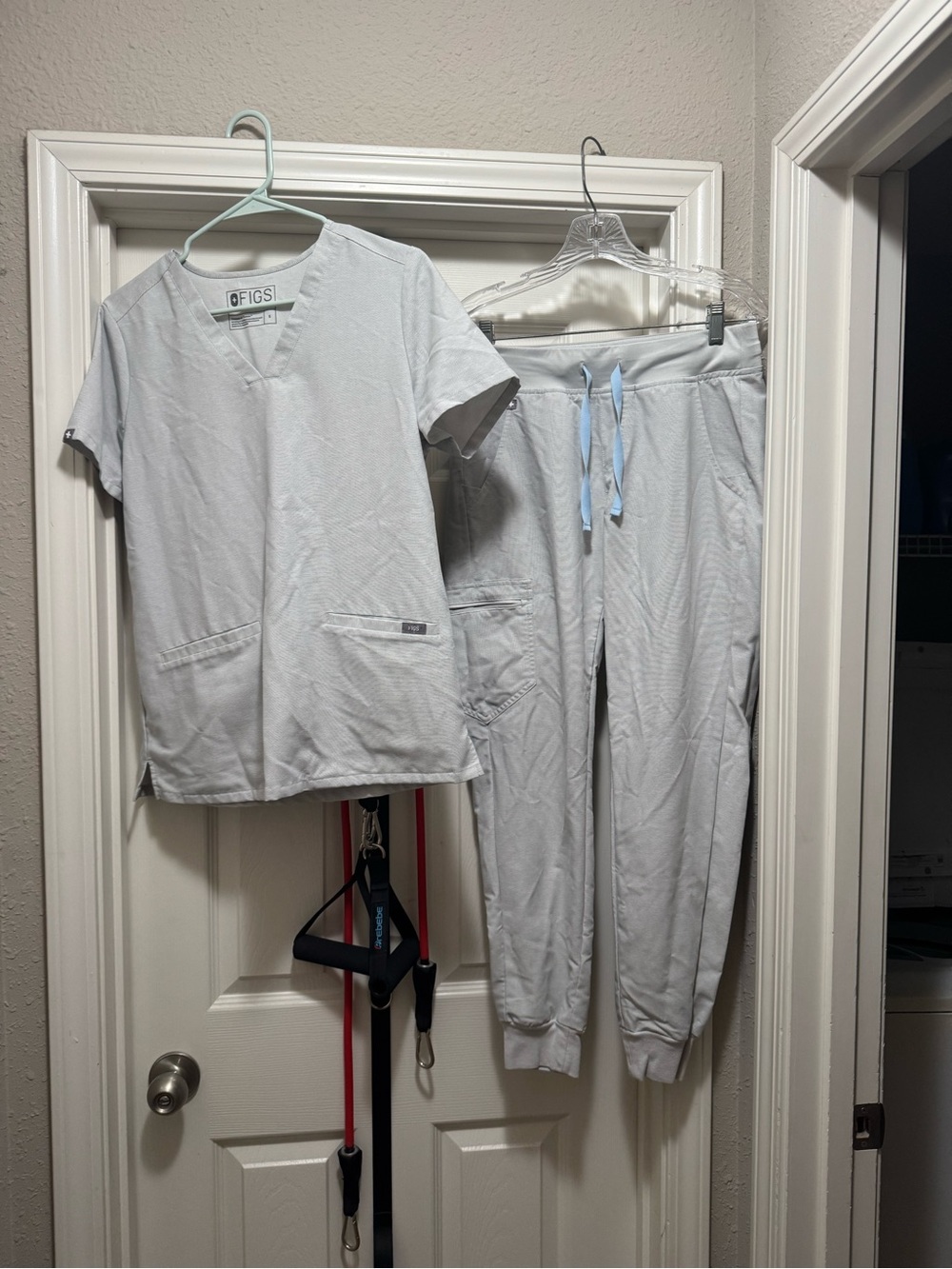 FIGS Light Gray V-Neck Scrub Top & Joggers Set